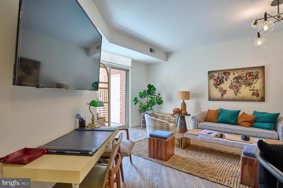 1000 New Jersey Ave Se #1029, Washington, DC 20003 - Image #3