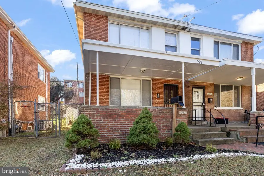 227 Hawaii Ave Ne, Washington, DC 20011 - Image #3