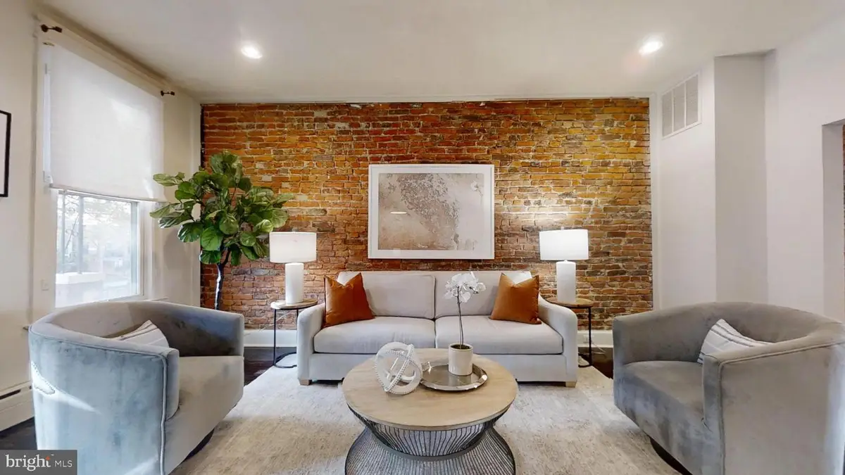 627 Princeton Pl Nw, Washington, DC 20010 - Image #1