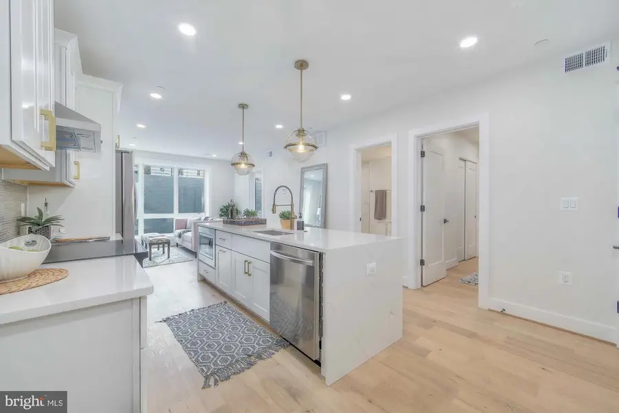 4347 Harrison St Nw #b, Washington, DC 20015 - Image #2