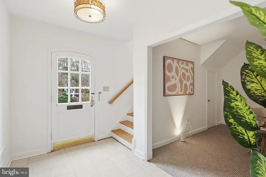 5321 Macarthur Blvd Nw, Washington, DC 20016 - Image #2