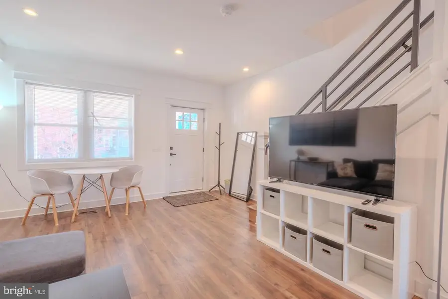 413 Delafield Pl Nw, Washington, DC 20011 - Image #2