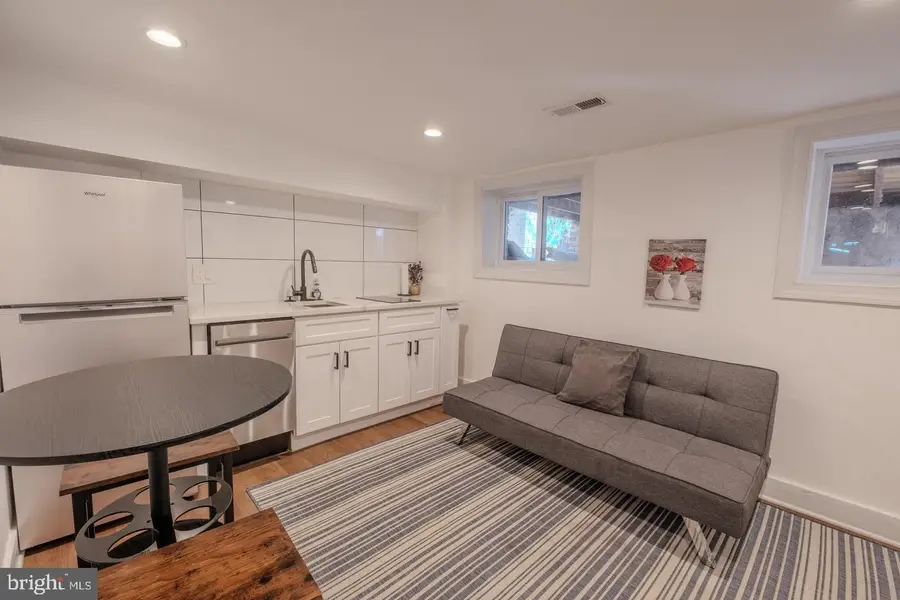 413 Delafield Pl Nw, Washington, DC 20011 - Image #3