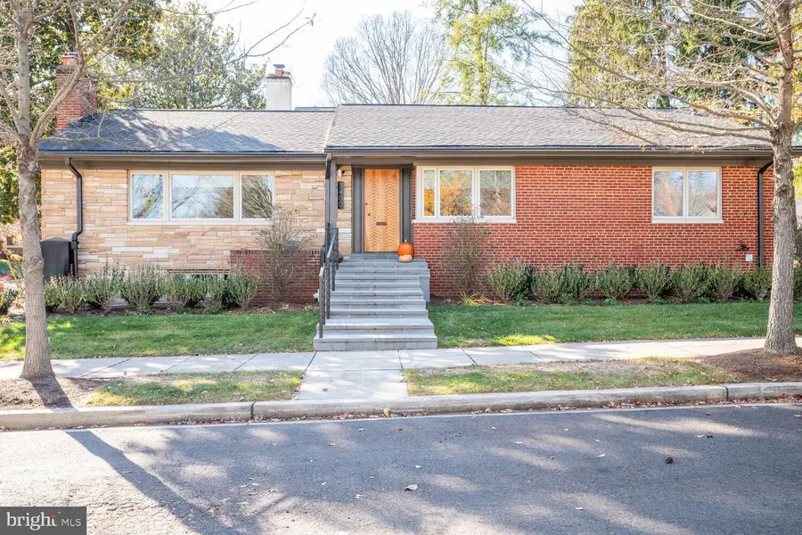 3400 Broad Branch Ter Nw, Washington, DC 20008 - Image #3