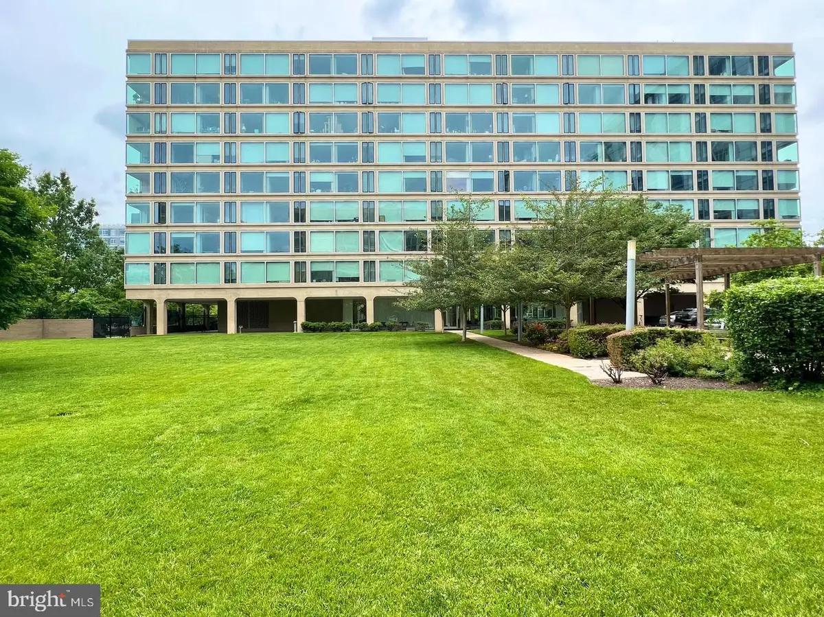 1101 3rd St Sw #610, Washington, DC 20024 - Image #1