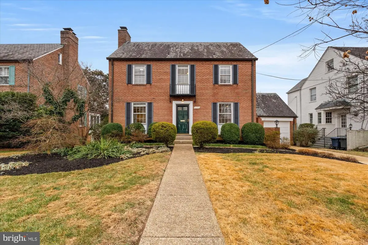 3268 Chestnut St Nw, Washington, DC 20015 - Image #1