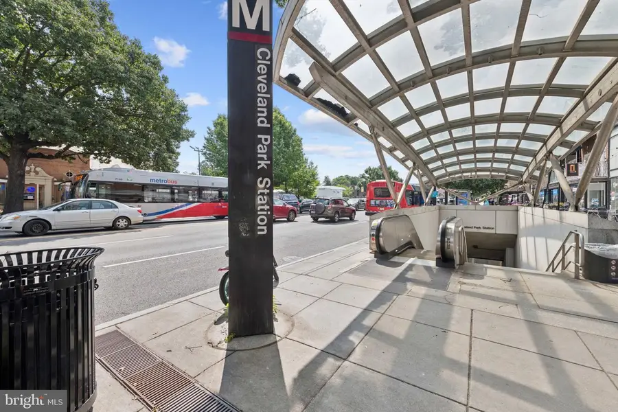 2710 Macomb St Nw #207, Washington, DC 20008 - Image #3