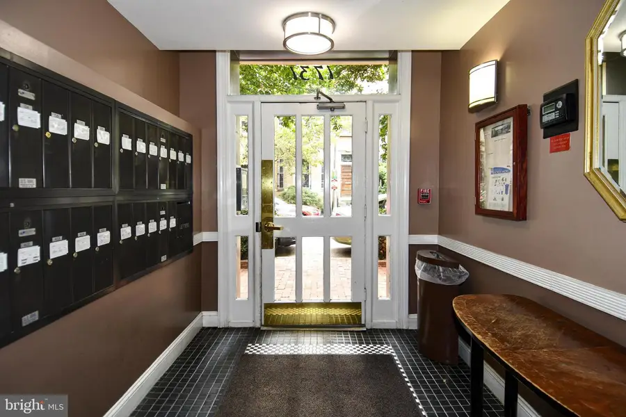 1731 Willard St Nw #105, Washington, DC 20009 - Image #3
