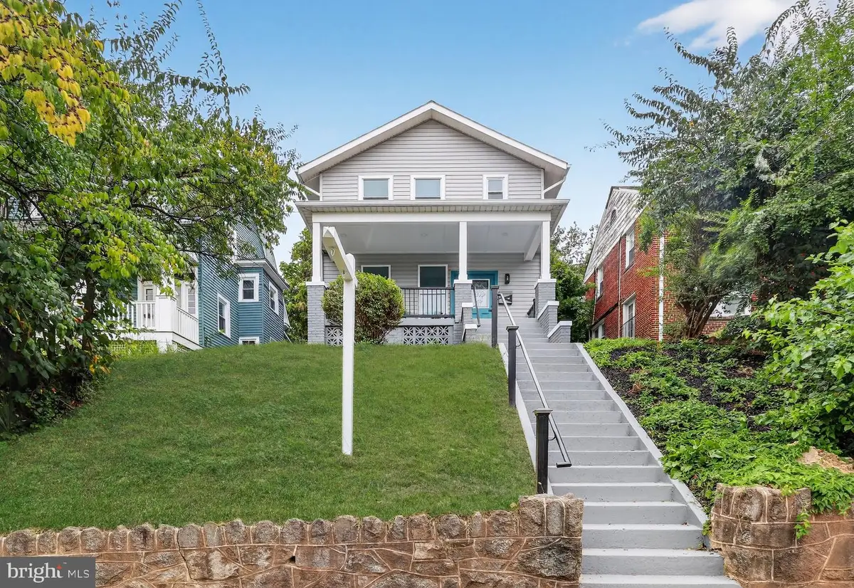 2948 Mills Ave Ne, Washington, DC 20018 - Image #1