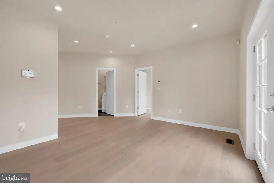 854 Xenia St Se #102, Washington, DC 20032 - Image #2