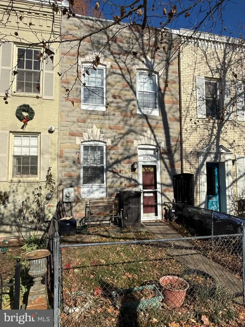 650 E Street Se, Washington, DC 20003 - Image #1