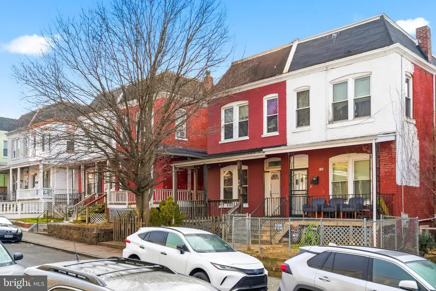744 Gresham Pl Nw, Washington, DC 20001 - Image #2