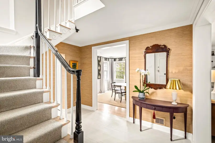 5047 Glenbrook Ter Nw, Washington, DC 20016 - Image #2