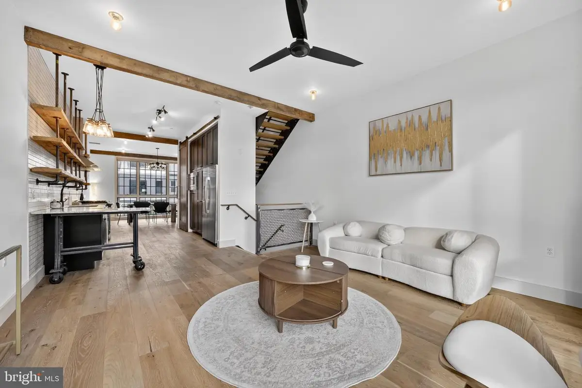 774 Girard St Nw #2w, Washington, DC 20001 - Image #1