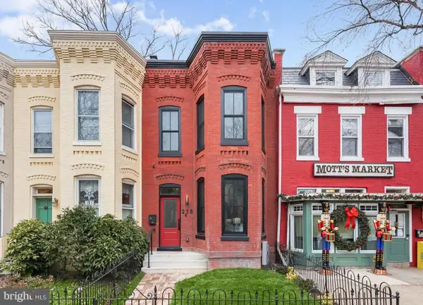 235 12th St Se, WASHINGTON, DC 20003