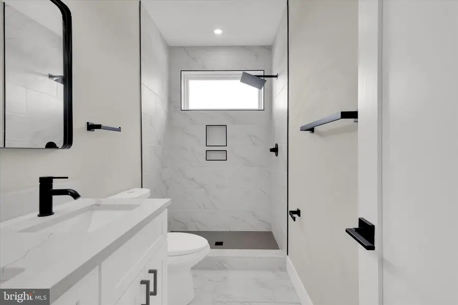 1915 Benning Rd Rd Ne #6 (second Floor), Washington, DC 20002 - Image #3