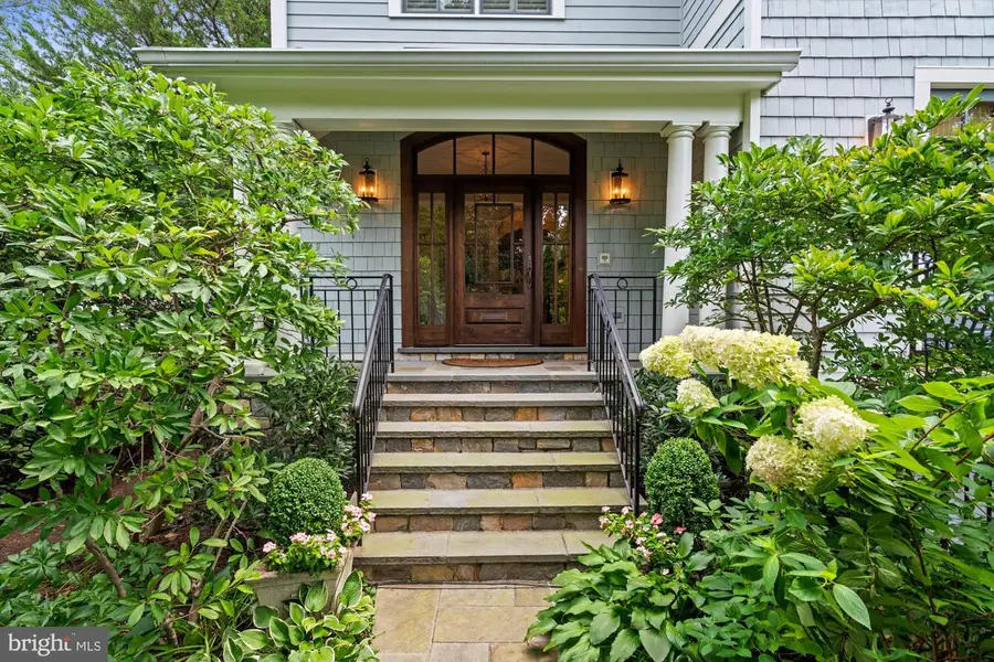 2215 King Pl Nw, Washington, DC 20007 - Image #2