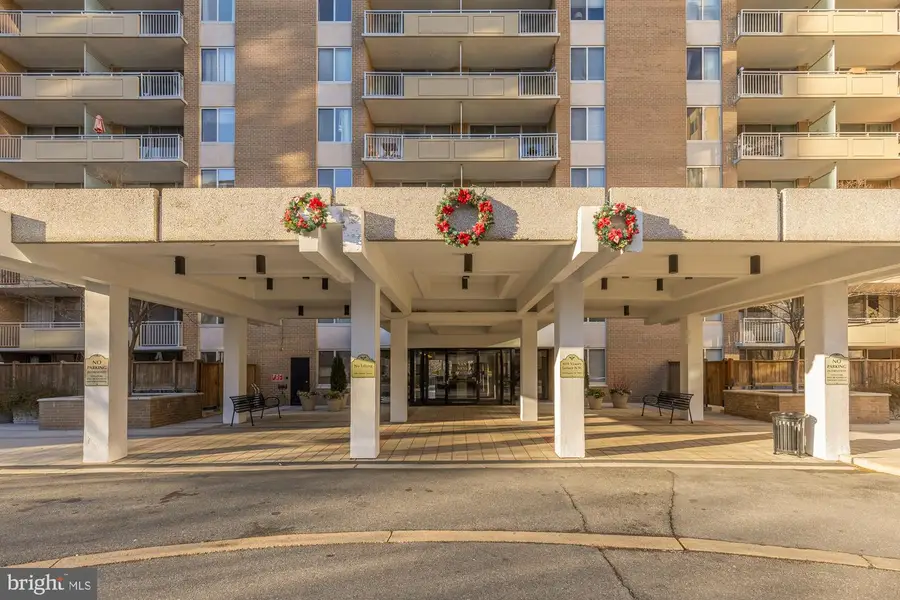 3001 Veazey Ter Nw #520, Washington, DC 20008 - Image #3