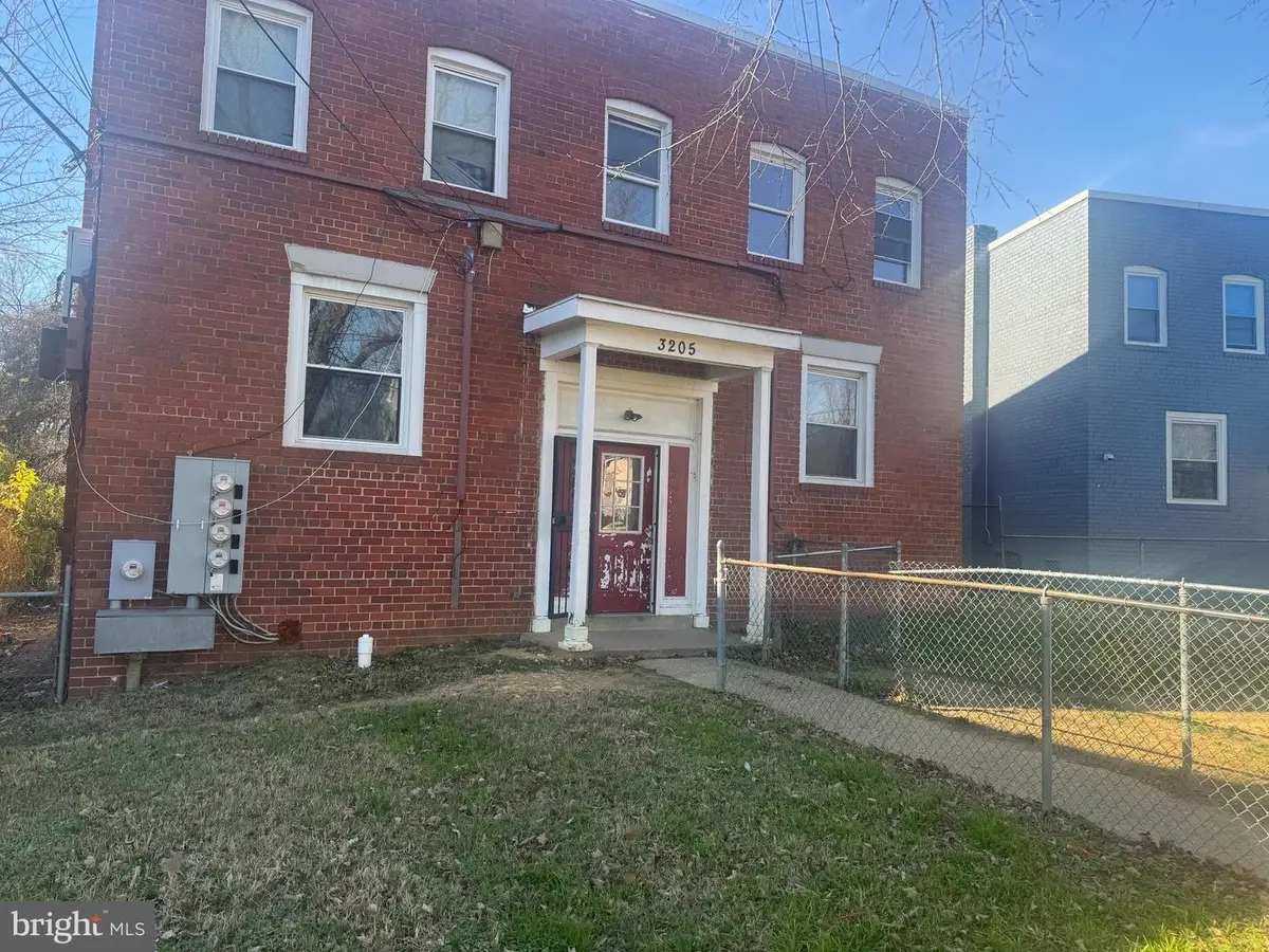 3205 Buena Vista Ter Se, Washington, DC 20020 - Image #1