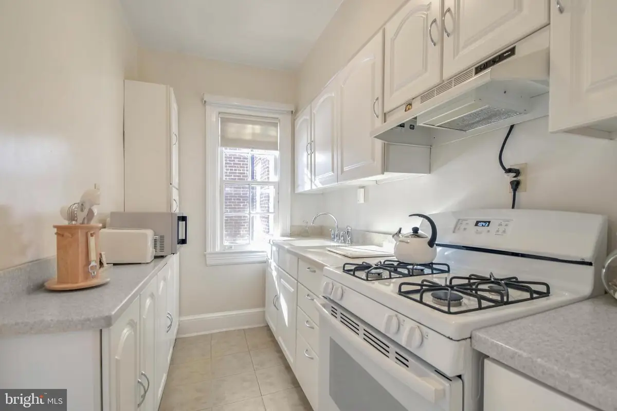 236 Farragut St Nw #h-203, Washington, DC 20011 - Image #1