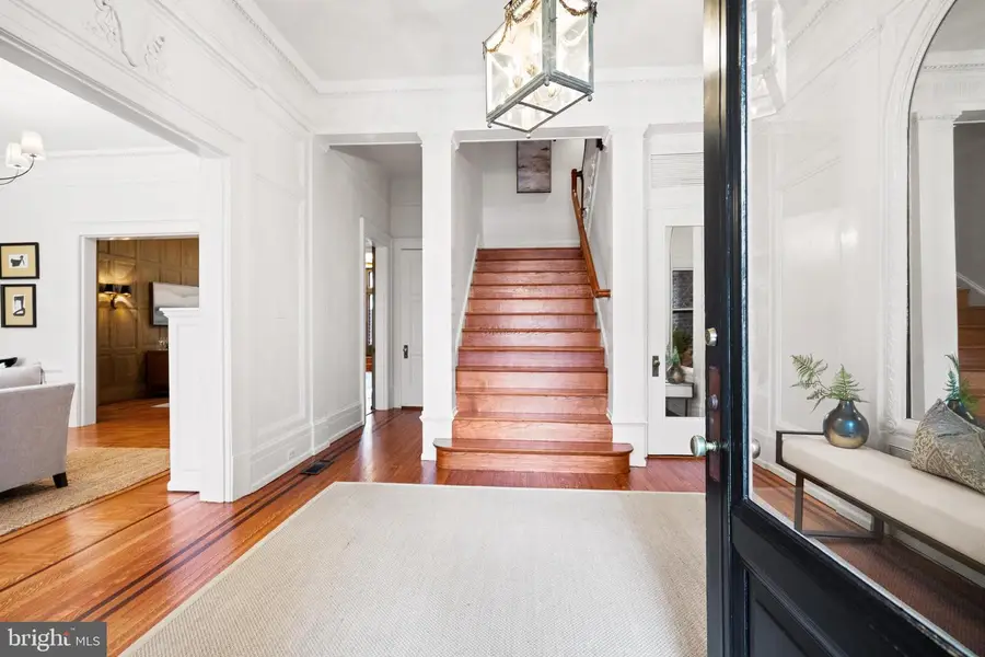 2214 Wyoming Ave Nw, Washington, DC 20008 - Image #2