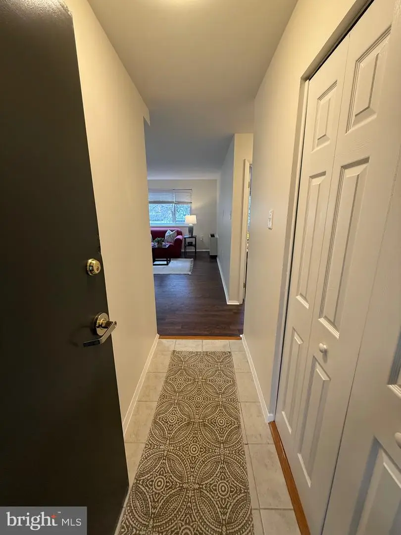 4555 Macarthur Blvd Nw #107, Washington, DC 20007 - Image #2