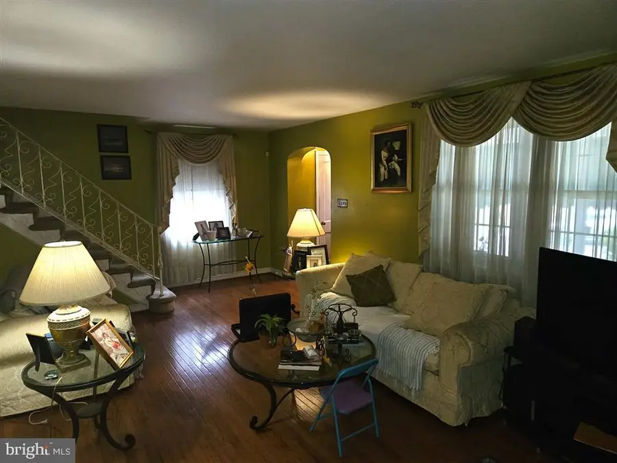 300 Quackenbos St Ne, Washington, DC 20011 - Image #2