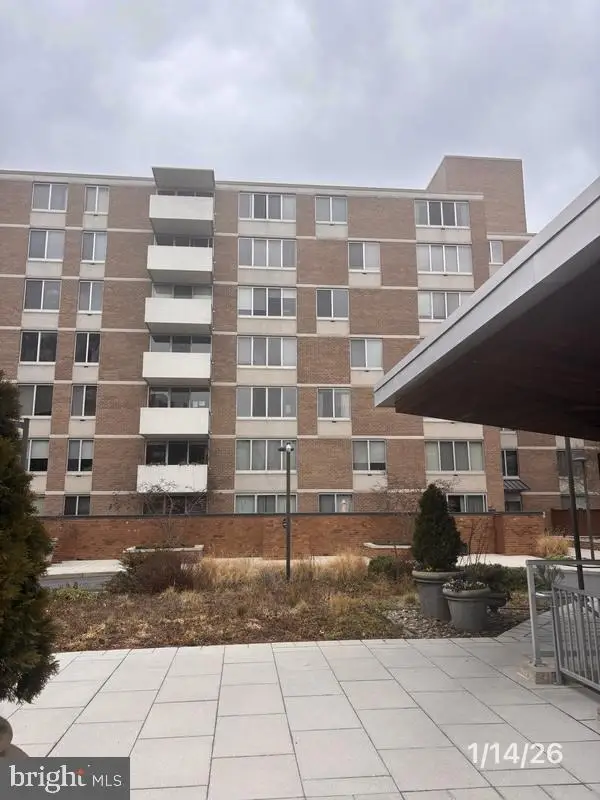 2939 Van Ness St Nw #807, Washington, DC 20008 - Image #1