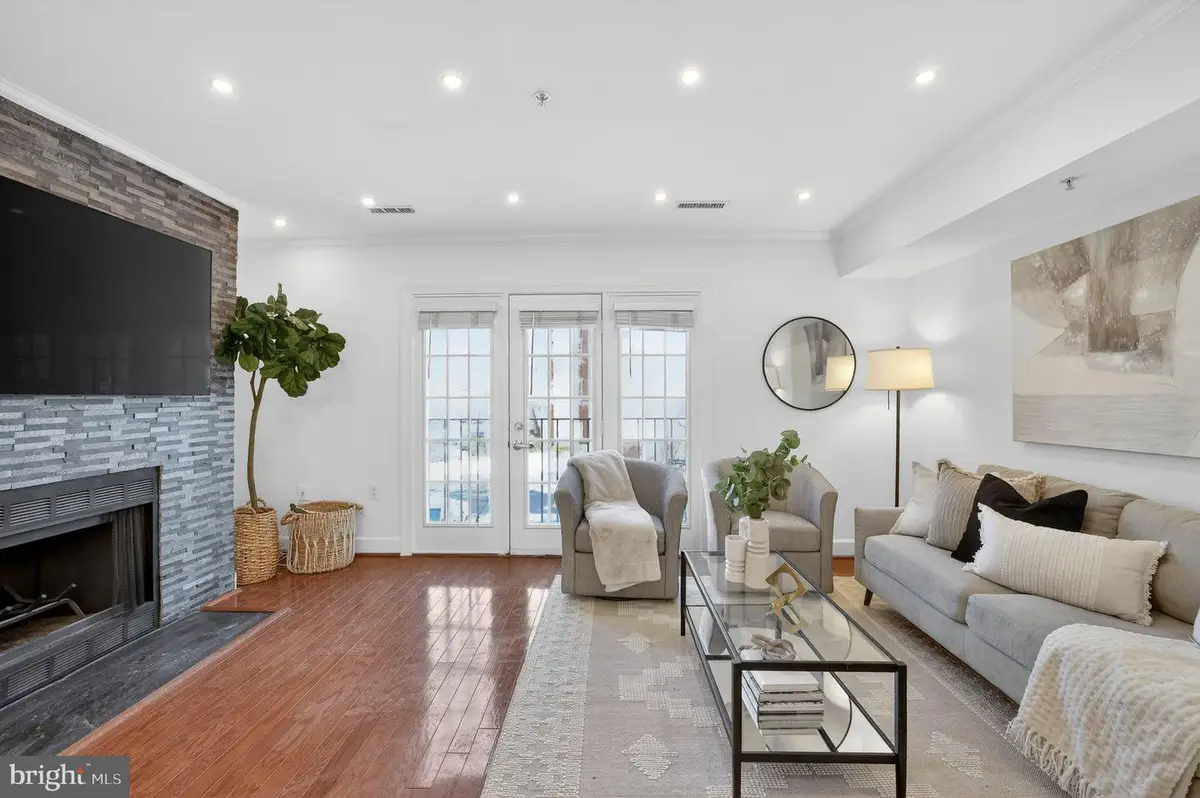 3805 Porter St Nw #201, Washington, DC 20016 - #1