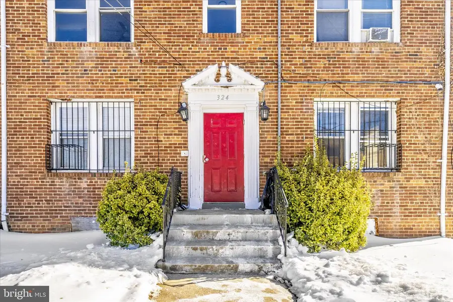 324 34th St Se, Washington, DC 20019 - #2