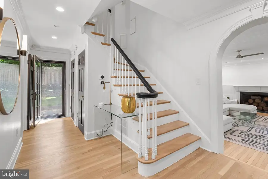2035 Parkside Dr Nw, Washington, DC 20012 - #3