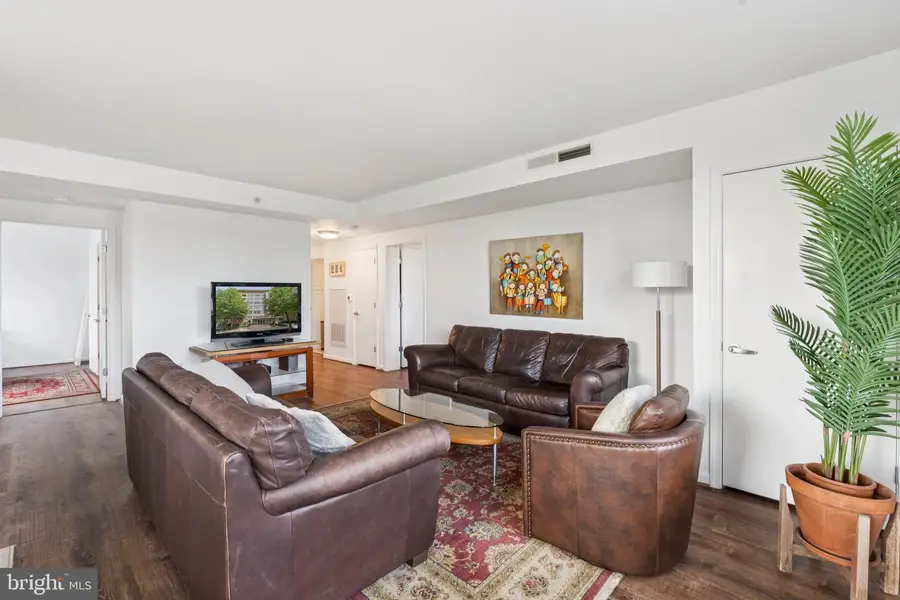 355 I St Sw #601, Washington, DC 20024 - #3