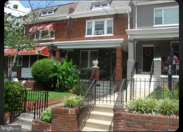 415 Nw Farragut St Nw, WASHINGTON, DC 20011