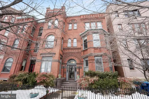 408 Seward Sq Se #1, WASHINGTON, DC 20003