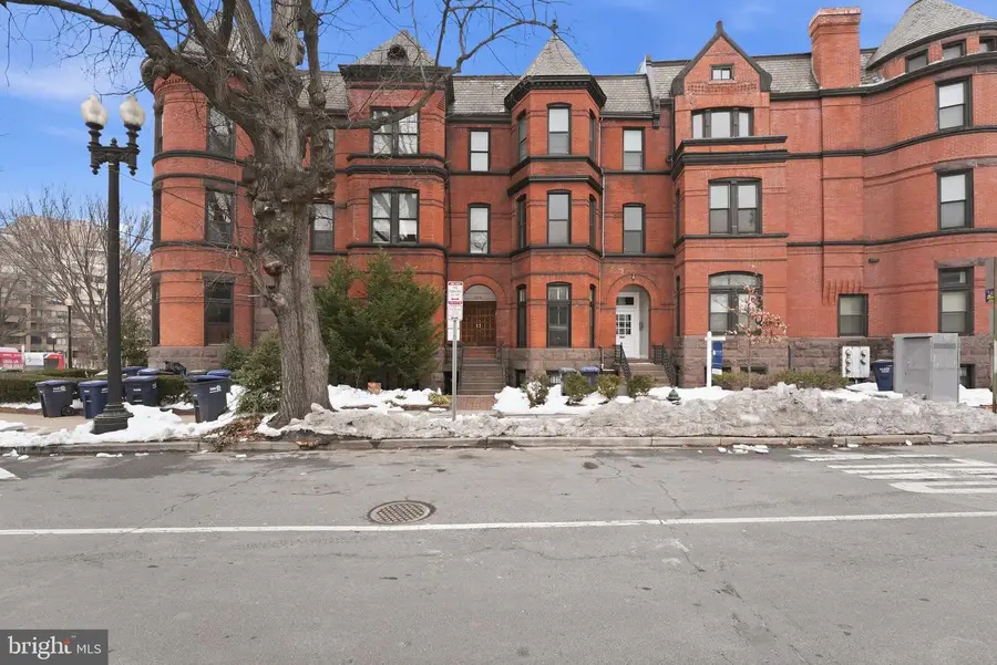 2211 Washington Cir Nw, Washington, DC 20037 - #3