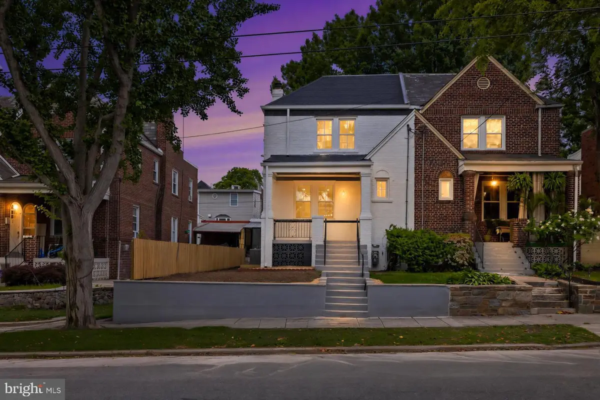 536 Oneida Pl Nw, Washington, DC 20011 - #1