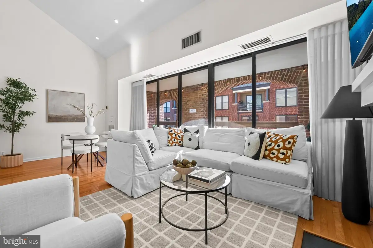 3225 Grace St Nw #219, Washington, DC 20007 - #1