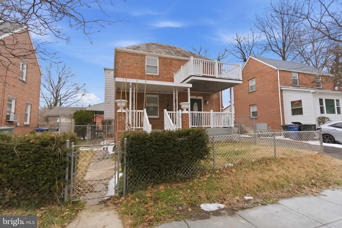 716 Croissant Pl Se, Washington, DC 20019 - #1