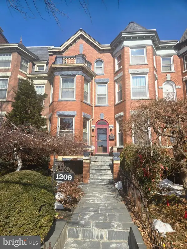 1209 Harvard St Nw, WASHINGTON, DC 20009