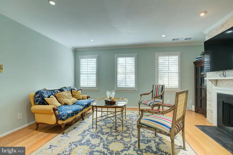 1953 Calvert St Nw #d, Washington, DC 20009 - #2