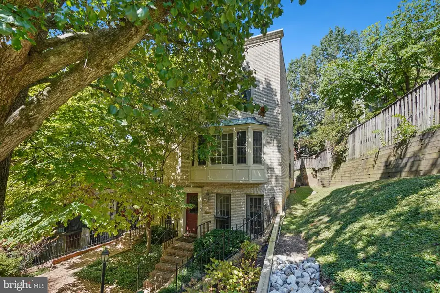 4607 Macarthur Blvd Nw #b, Washington, DC 20007 - #2