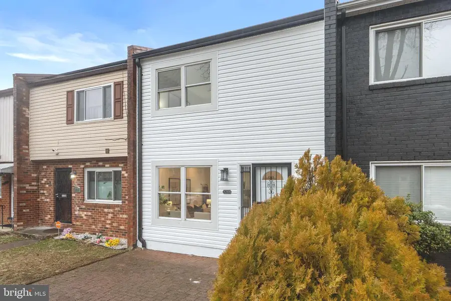 1266 Barnaby Ter Se, Washington, DC 20032 - #3