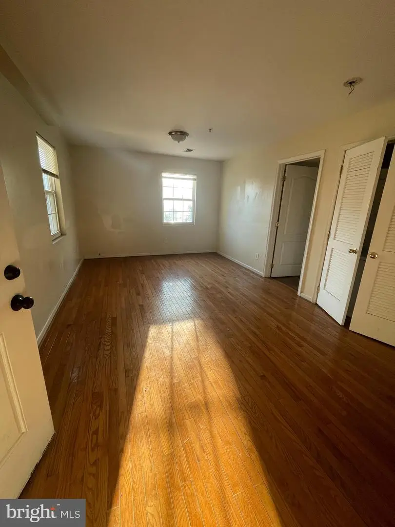 612 Eastern Ave Ne #103, Washington, DC 20019 - #1