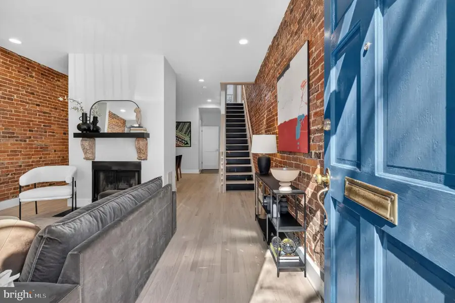 654 Acker Pl Ne, Washington, DC 20002 - #2