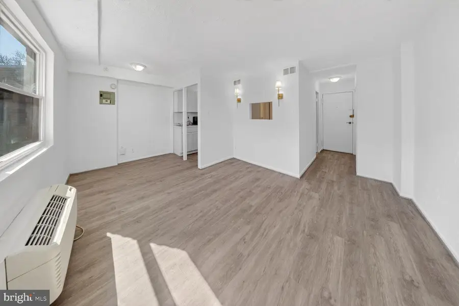 1801 Clydesdale Pl Nw #720, Washington, DC 20009 - #3