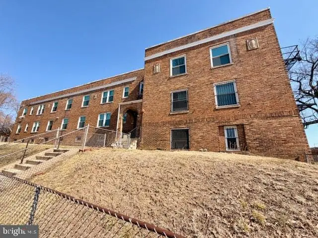 3709 13th St Nw #105, Washington, DC 20010 - #2