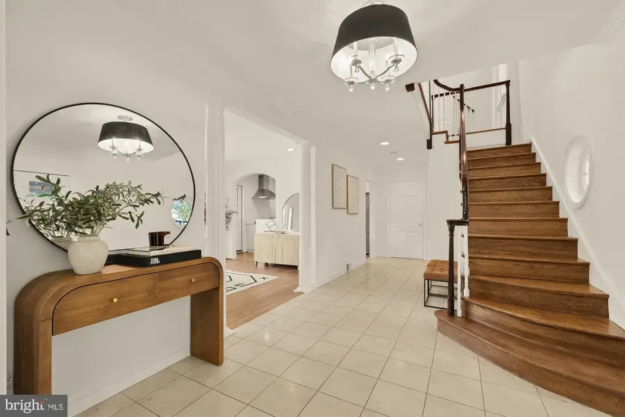 2025 Trumbull Ter Nw, Washington, DC 20011 - #3