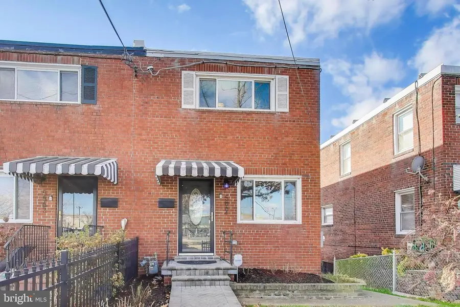 5864 Eastern Ave Ne, Washington, DC 20011 - #2