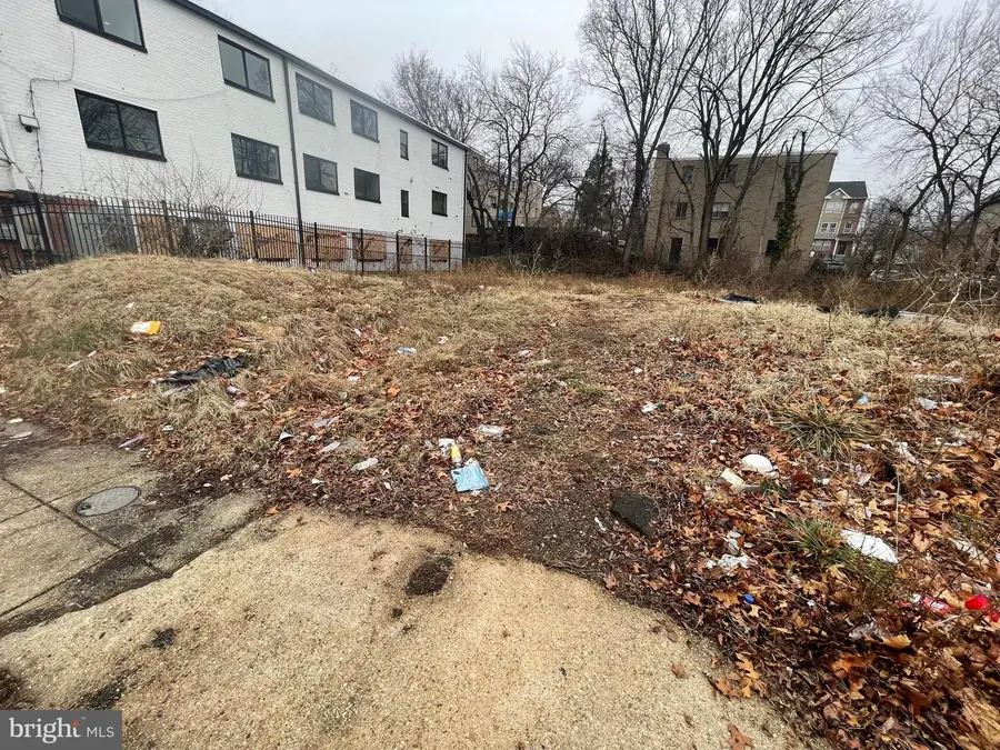 5020 Bass Pl Se, Washington, DC 20019 - #2