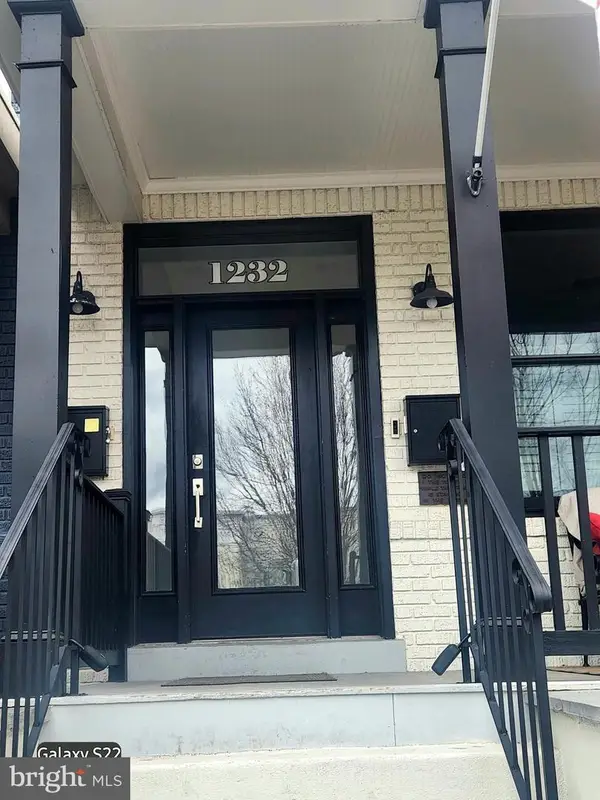 1232 I St Ne #1, WASHINGTON, DC 20002